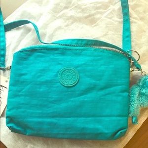 REDUCED!! 🙌🏽Kipling •crossbody•wristlet•aqua
